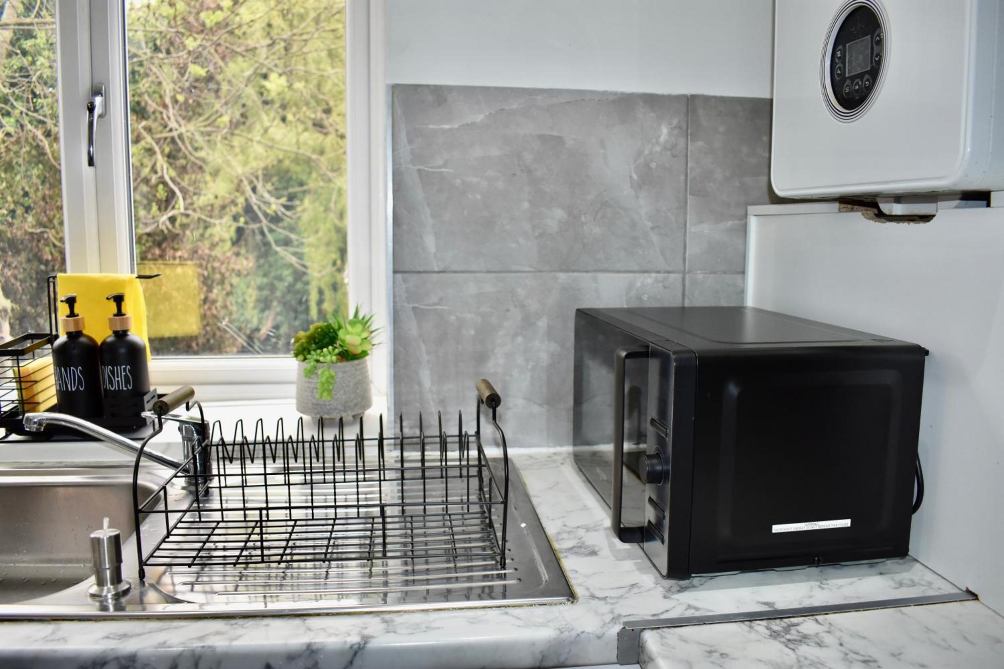 Luxury 2 Bedroom Apartment, Parking, Few Minutes Walk From Wembley Stadium London Eksteriør billede