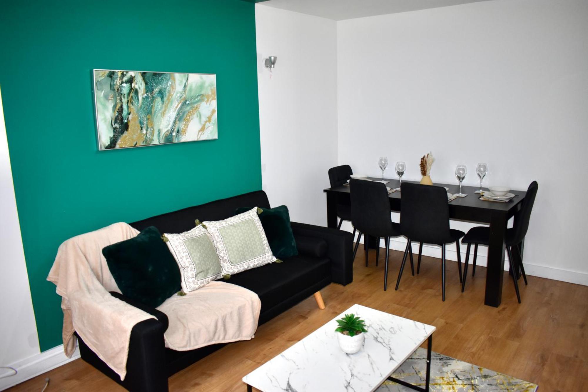 Luxury 2 Bedroom Apartment, Parking, Few Minutes Walk From Wembley Stadium London Eksteriør billede